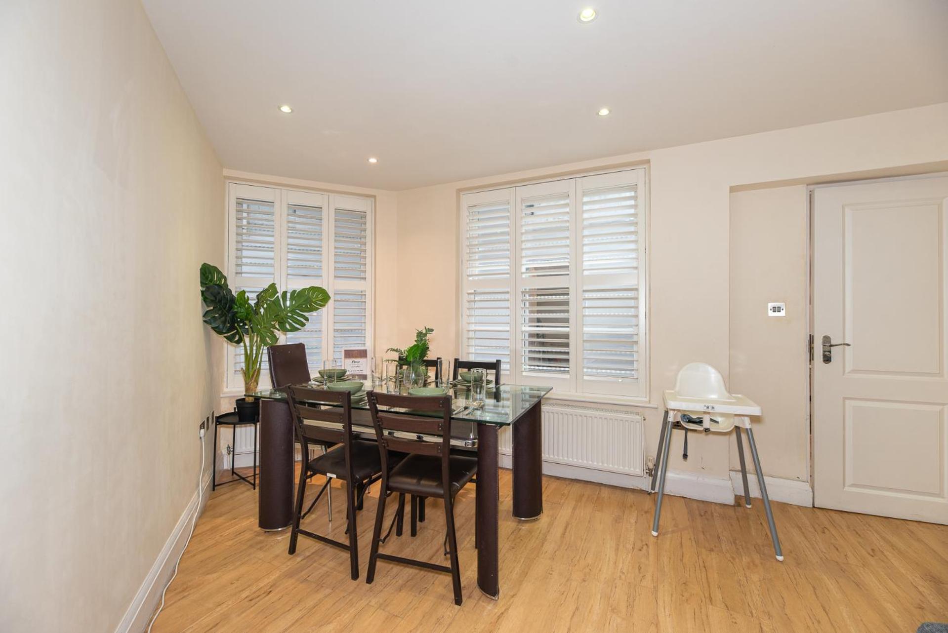 3 Bedroom Apartment With Private Terrace In Pimlico, Westminster, Victoria Лондон Экстерьер фото