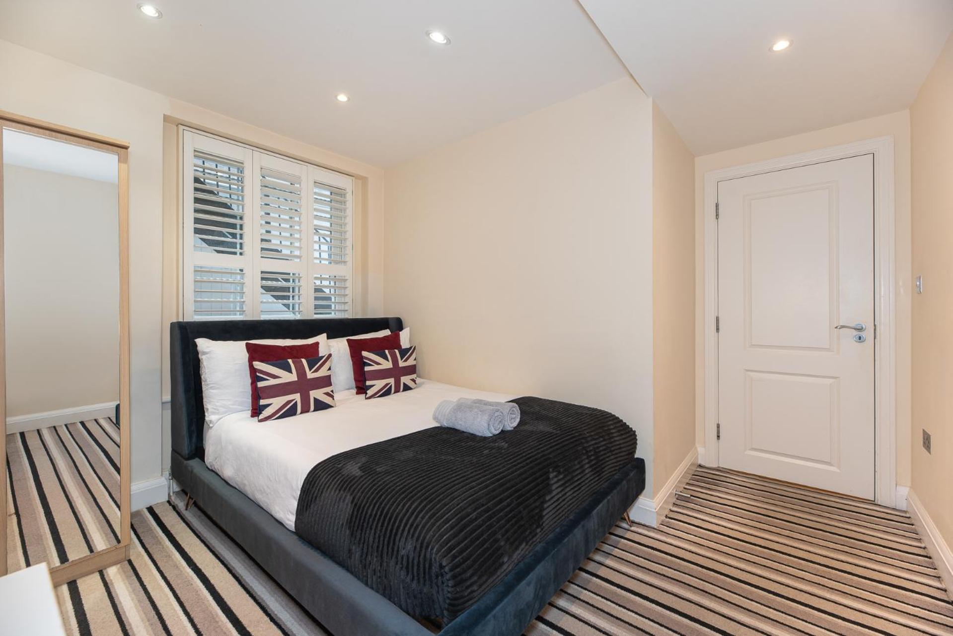 3 Bedroom Apartment With Private Terrace In Pimlico, Westminster, Victoria Лондон Экстерьер фото
