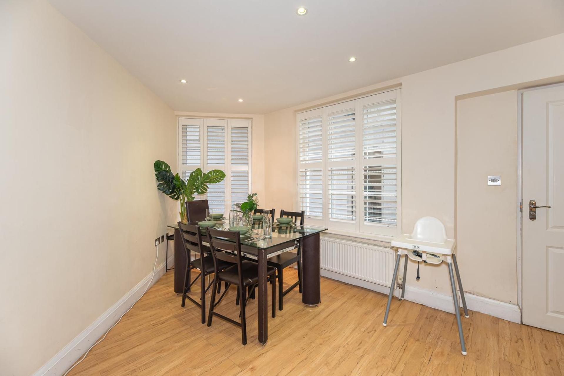 3 Bedroom Apartment With Private Terrace In Pimlico, Westminster, Victoria Лондон Экстерьер фото