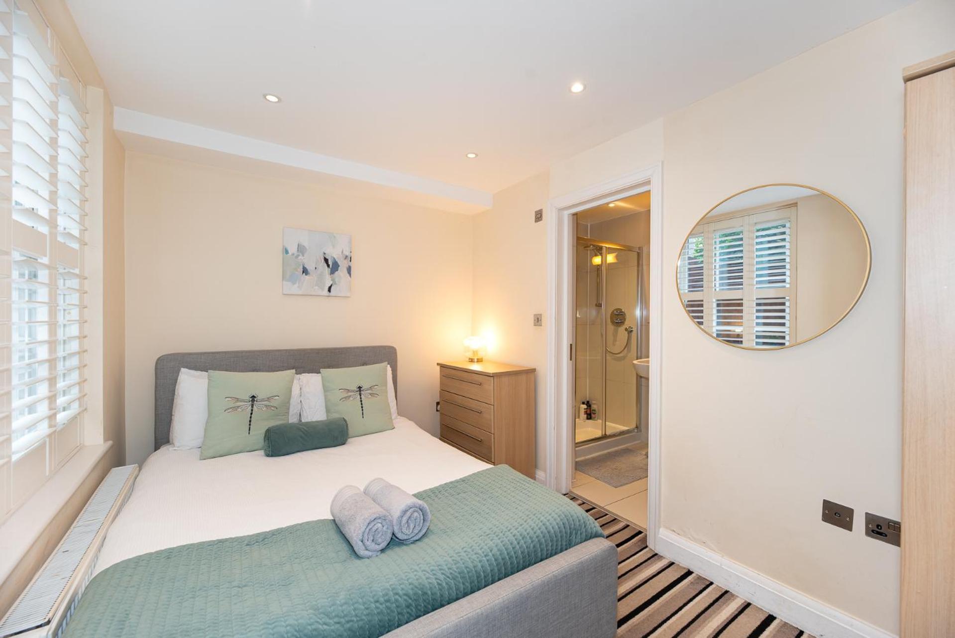 3 Bedroom Apartment With Private Terrace In Pimlico, Westminster, Victoria Лондон Экстерьер фото
