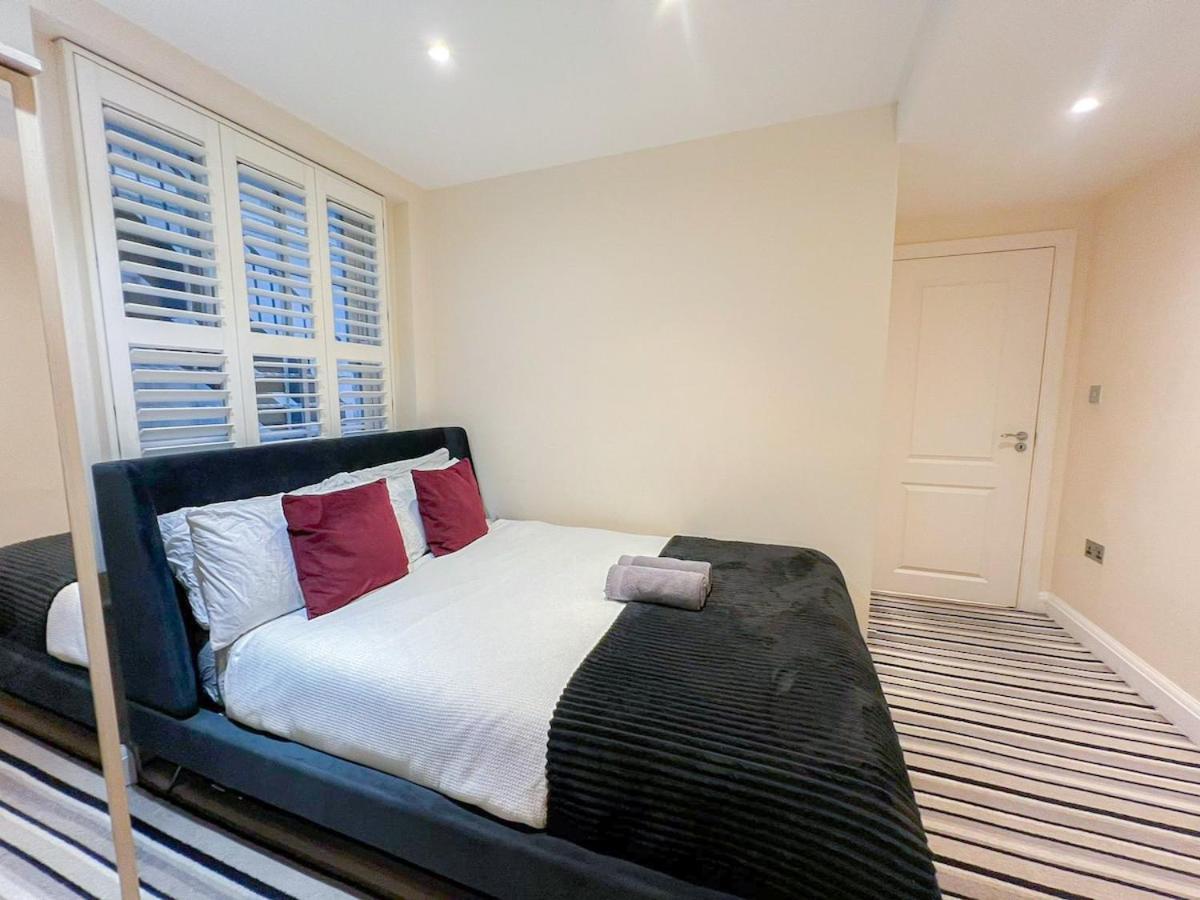 3 Bedroom Apartment With Private Terrace In Pimlico, Westminster, Victoria Лондон Экстерьер фото