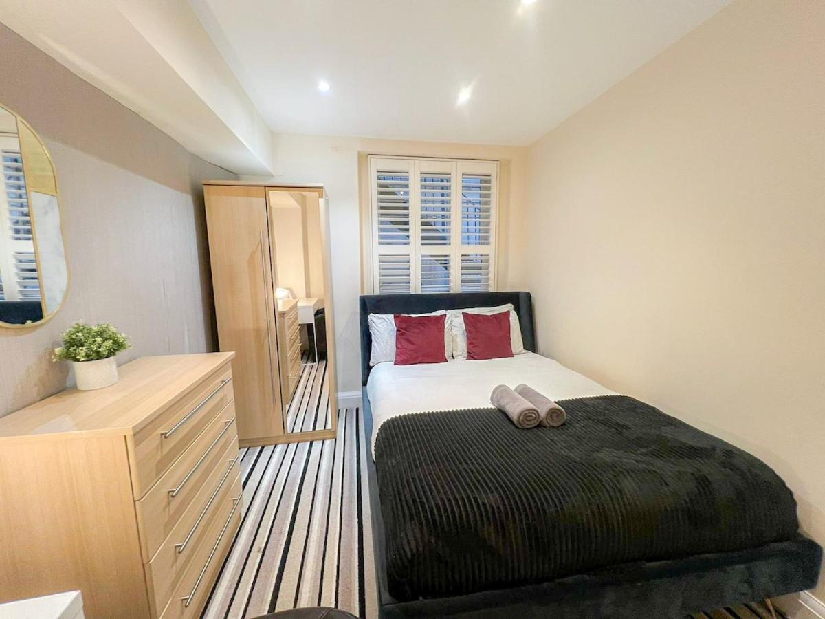 3 Bedroom Apartment With Private Terrace In Pimlico, Westminster, Victoria Лондон Экстерьер фото