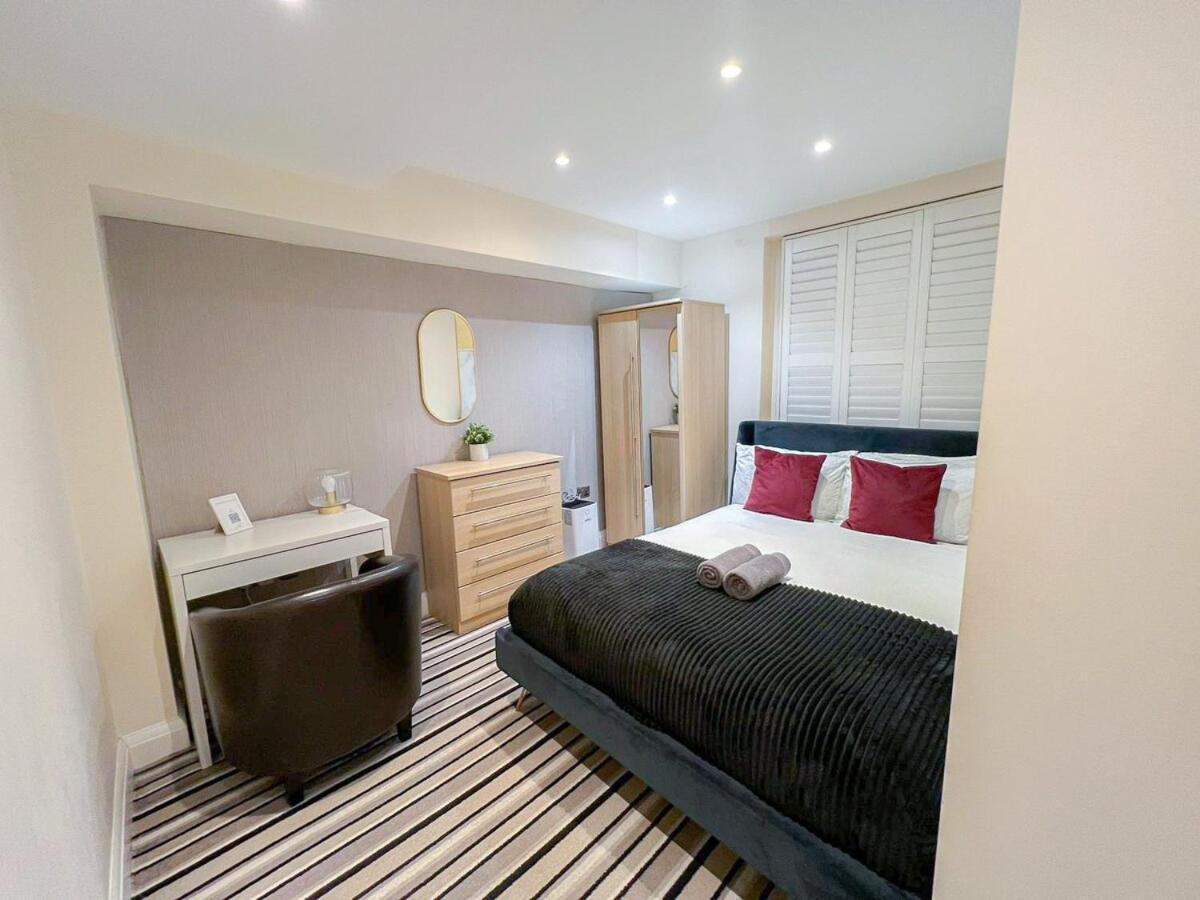 3 Bedroom Apartment With Private Terrace In Pimlico, Westminster, Victoria Лондон Экстерьер фото