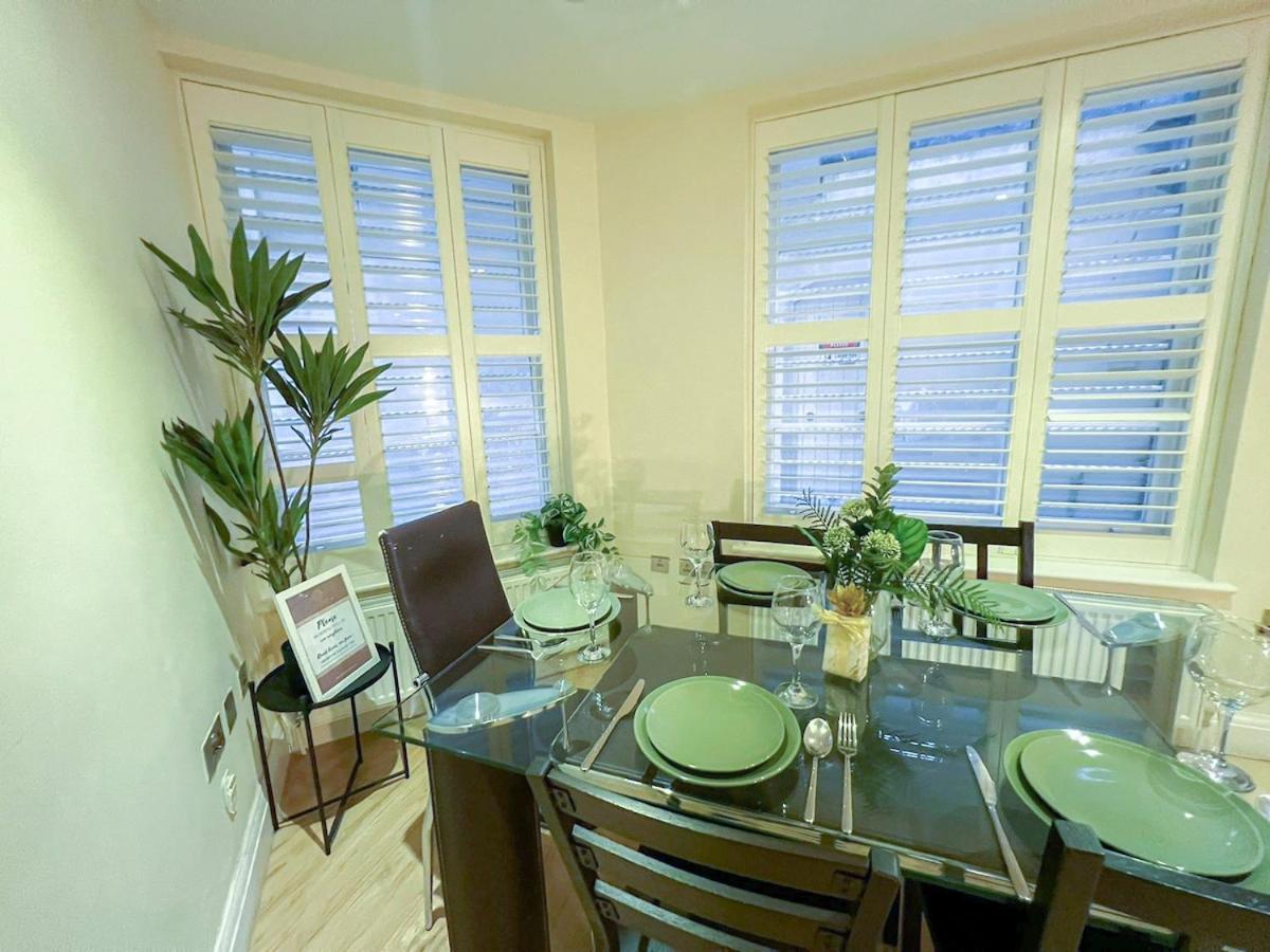 3 Bedroom Apartment With Private Terrace In Pimlico, Westminster, Victoria Лондон Экстерьер фото
