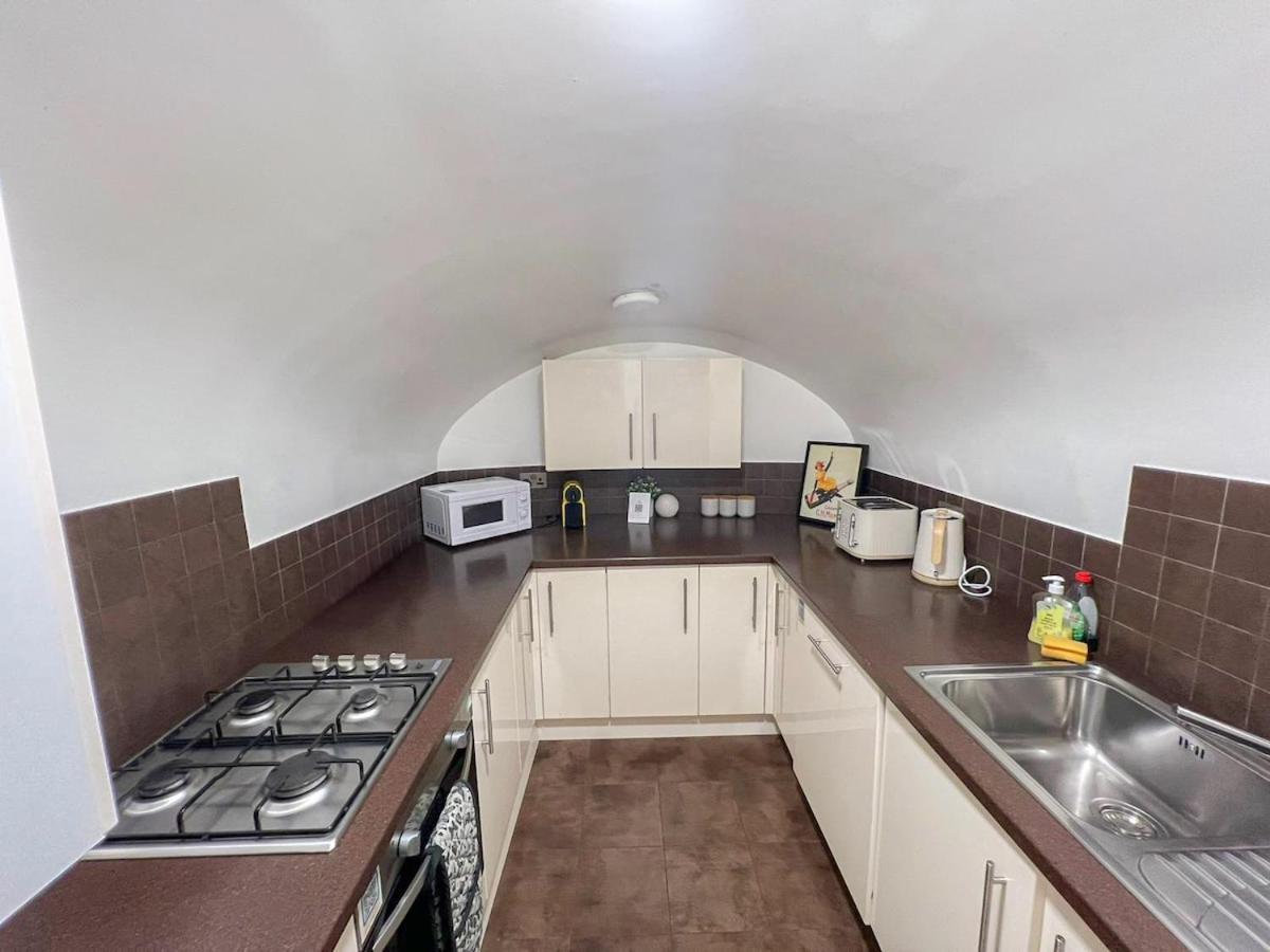 3 Bedroom Apartment With Private Terrace In Pimlico, Westminster, Victoria Лондон Экстерьер фото